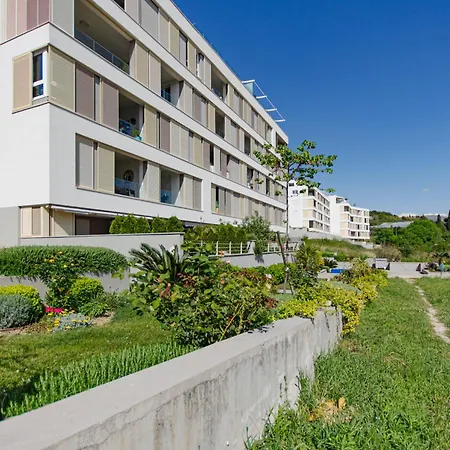 A Riduli Apartment *
